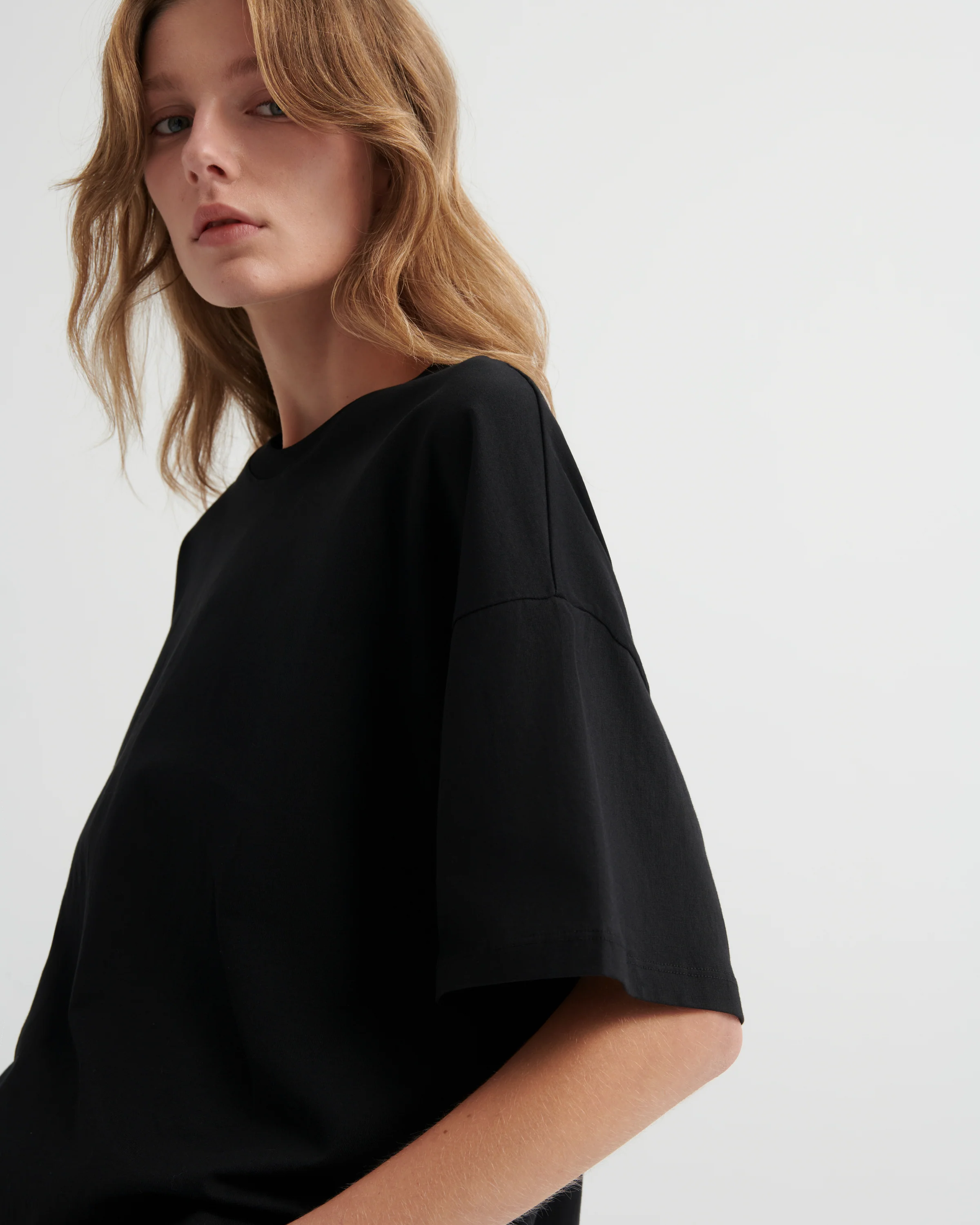 Oversized Boxy Tee - Image 3